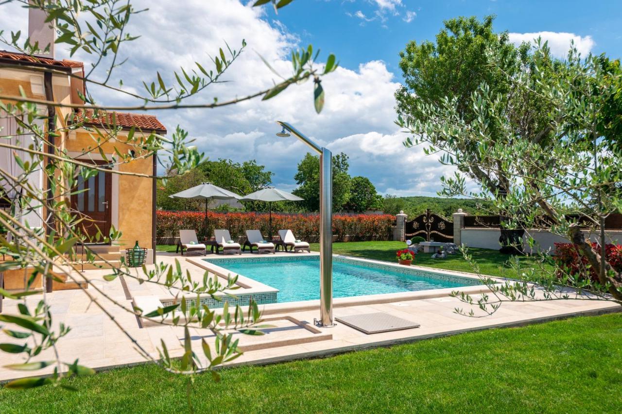 Villa Rotonda Vrsar Exterior photo